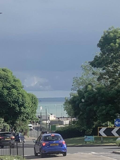 Apartments Near The Sea With Free Parking เซาเทนด์ ออน ซี ภายนอก รูปภาพ